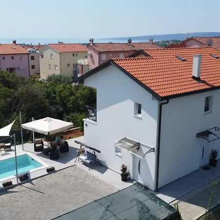 Jozic Sobe * Krk Town